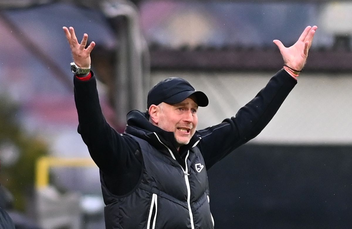 Edi Iordănescu n-a venit la interviuri » Ce a pățit după CFR Cluj - Clinceni