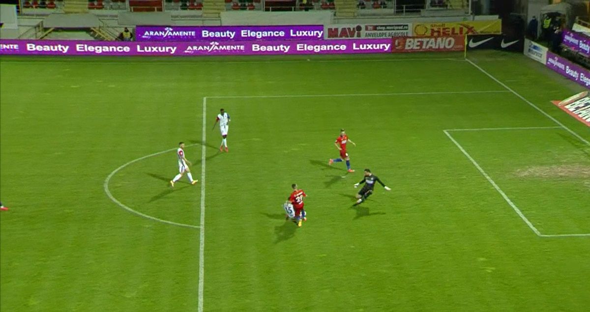 Pierdere imensă pentru FCSB » Moruțan s-a accidentat în meciul cu Botoșani