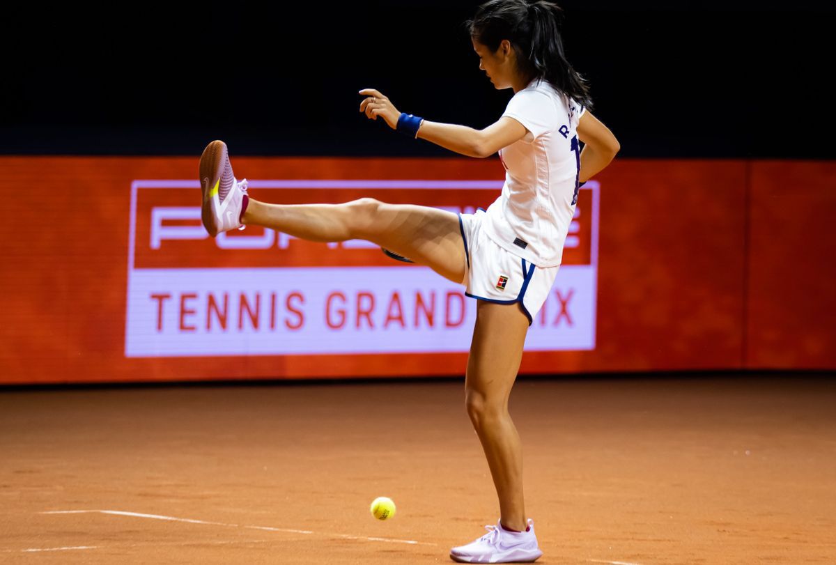 Emma Răducanu, eșec dureros în Billie Jean King Cup: „E dificil când nu poți să alergi. Sper să mă fac bine”