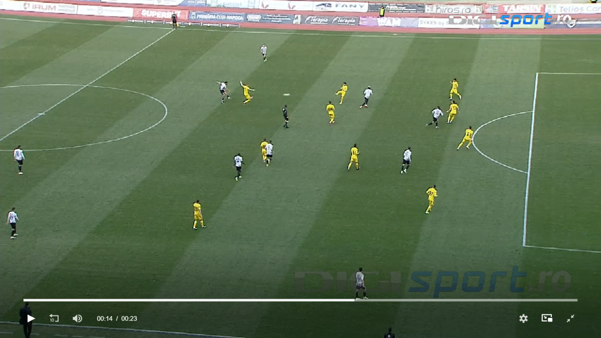 Gafă incredibilă în U Cluj - Chiajna! Gol marcat de la 40 de metri