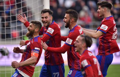 I-au mușcat pe „câini” și le-au scos promovarea directă din cap. Chipirliu o duce pe CSA Steaua pe primul loc