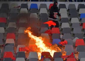 ȘOCANT! „Piromanii” de la Dinamo au „recidivat”: au vrut să dea iar foc stadionului din Ghencea!