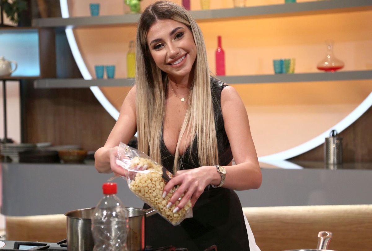 Aza, fosta iubită a lui Dragoș Nedelcu, a impresionat la „Chefi la cuțite”: „Treaba e serioasă, trebuie să fiu «țiplă»!”