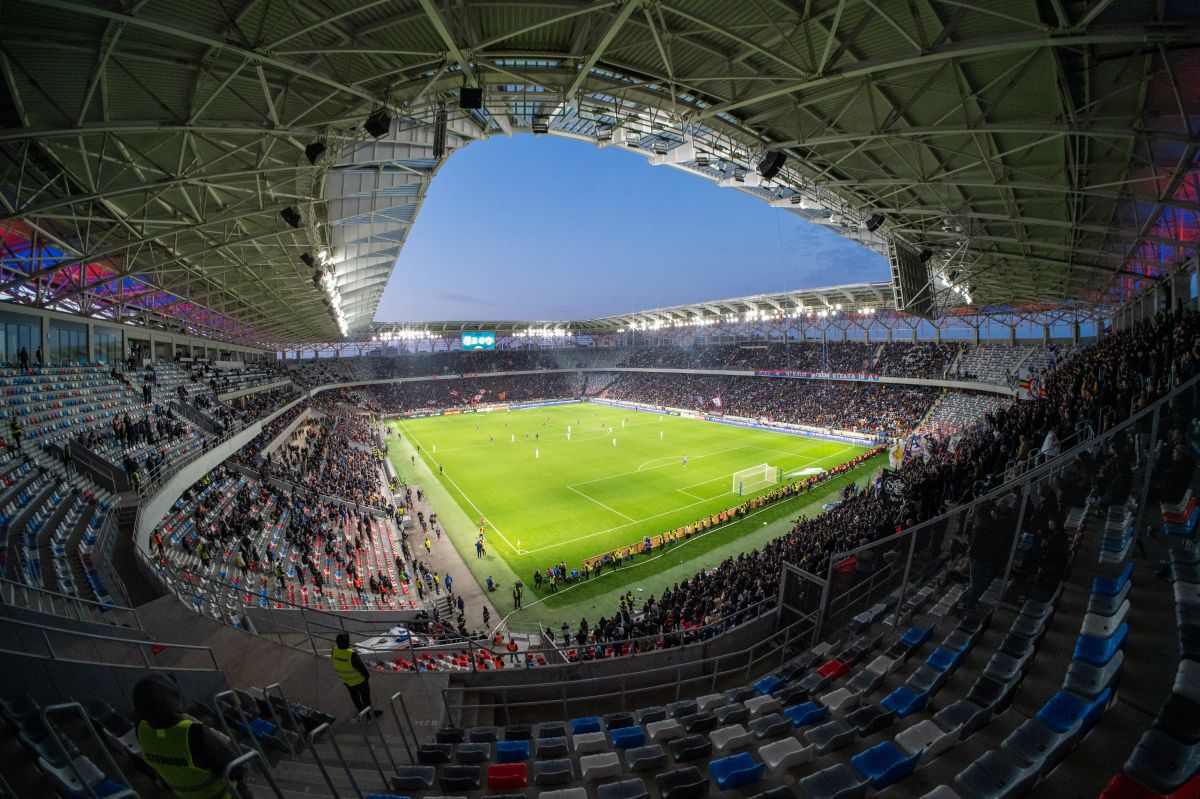 Urmările unui derby violent » Toate sancțiunile dictate de Jandarmerie după Steaua - Dinamo: 17 fani au fost INTERZIȘI pe stadion!