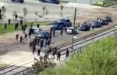 Bătaie în Ghencea înainte de Steaua - Dinamo » Jandarmii i-au despărțit pe suporteri: „Conduși la secțiile de poliție”