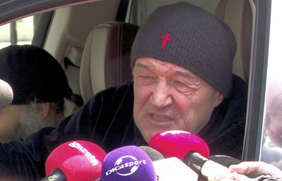 Gigi Becali trece iar la atac după ce FCSB s-a apropiat de Farul! Lupa pe arbitraj și ținta pe Hagi: „E dragoste față de ce a fost ca fotbalist”