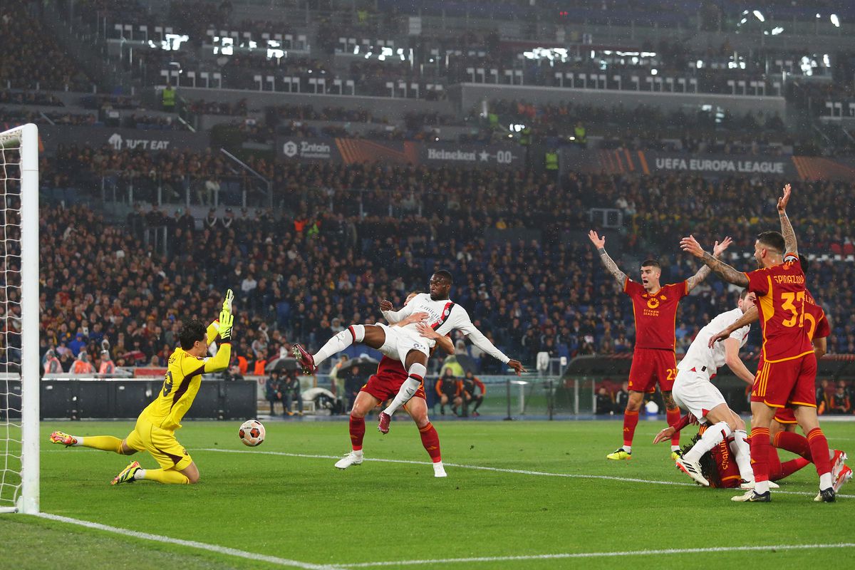 Liverpool n-a reușit minunea, Leverkusen rămâne invincibilă! Semifinale tari în Europa League