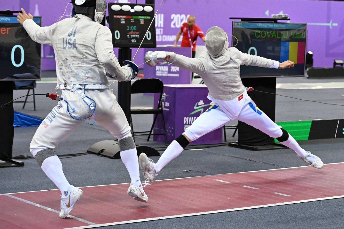 Avem campion mondial! Juniorul Vlad Covaliu a câștigat aurul la CM de la Riad, în proba de sabie