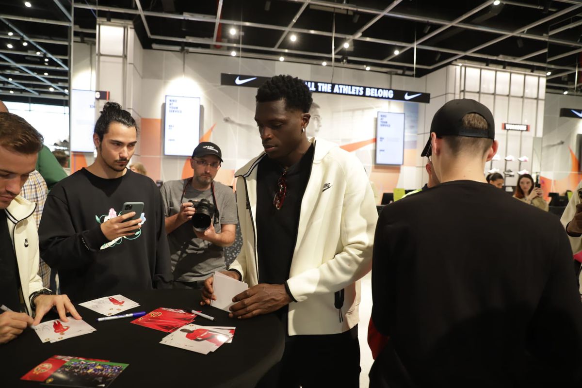 La precedentul titlu ținea cu rivala directă, acum așteaptă să sărbătorească alături de Becali