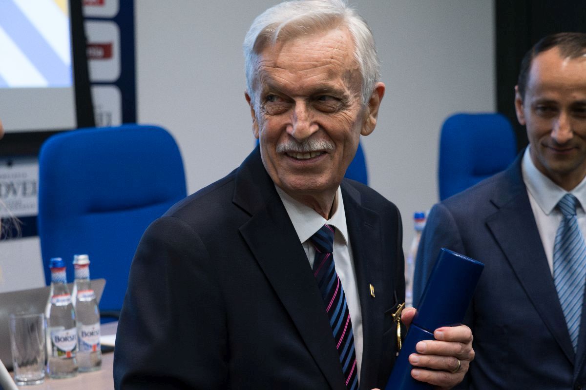 Zi de gală și multe emoții la COSR » Ordinul Excelența Olimpică, acordat pentru 3 personalități din sportul românesc! „Greii” n-au lipsit de la eveniment
