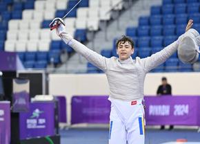 Avem campion mondial! Juniorul Vlad Covaliu a câștigat aurul la CM de la Riad, în proba de sabie