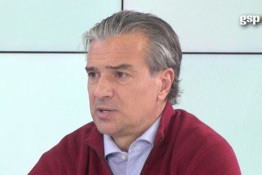 Daniel Pancu, selecționerul României U21, crede că are răspunsul pentru a transforma Rapid într-o candidată serioasă la titlu: trecerea la un sistem cu 3 fundași centrali.