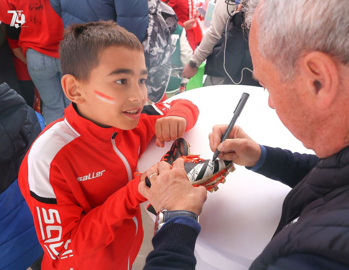 Interviu cu „omul din umbră” » Conduce clubul din Superligă fără să fie președinte, finanțator sau patron: „De foarte mult timp n-a existat o asemenea emulație! Cum prefer să fiu numit? Simplu!”