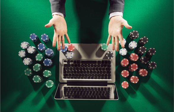 Cum funcționează o platformă de poker online