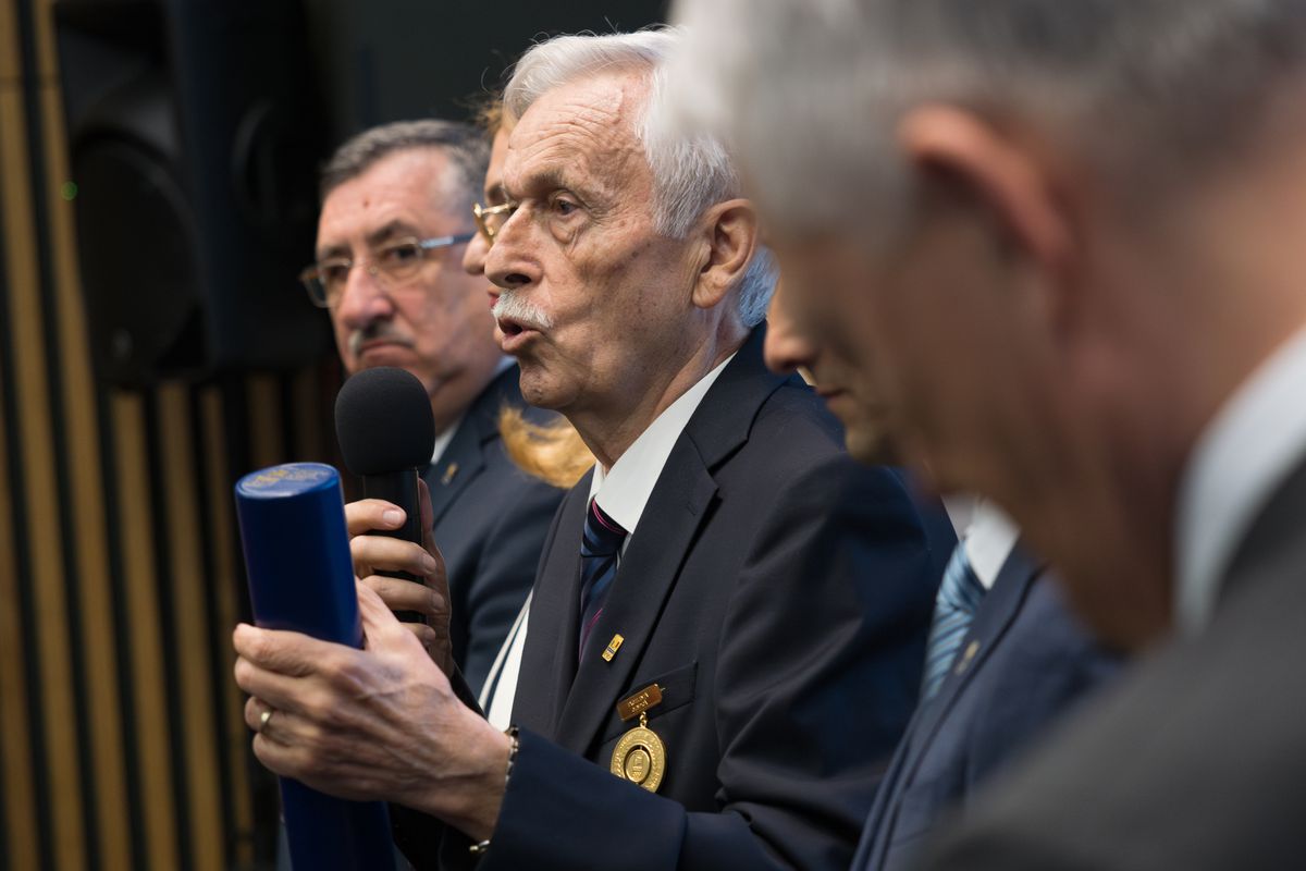 Zi de gală și multe emoții la COSR » Ordinul Excelența Olimpică, acordat pentru 3 personalități din sportul românesc! „Greii” n-au lipsit de la eveniment