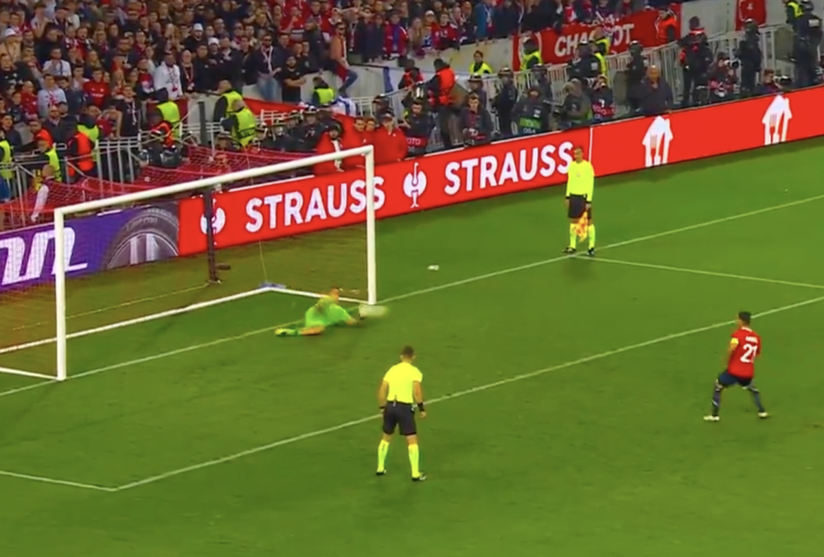 Emiliano Martinez în Lille - Aston Villa