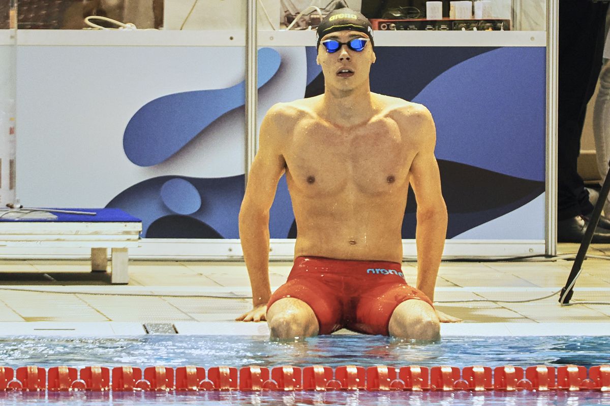 O nouă medalie de aur! David Popovici s-a impus și în proba de 200 m liber la Campionatele Naționale de la Otopeni