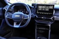 Dacia a fost detronată pe piața auto din România! Cele două mașini care sunt mai ieftine decât Duster în 2025