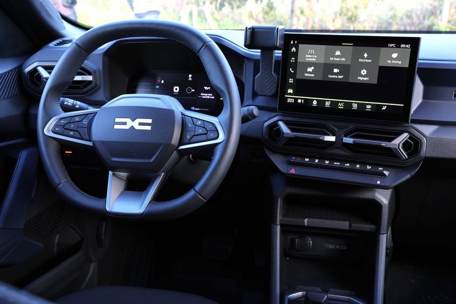 Dacia Duster 3, testată în condiții de off-road în Franța » Cum s-a descurcat