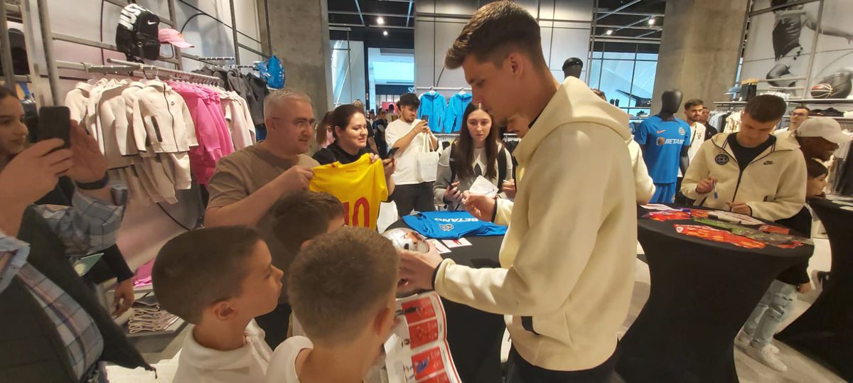 Redeschiderea unui magazin Nike, în AFI Cotroceni, eveniment FCSB