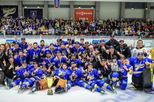 Corona Brașov își păstrează titlul de campioană națională la hochei
