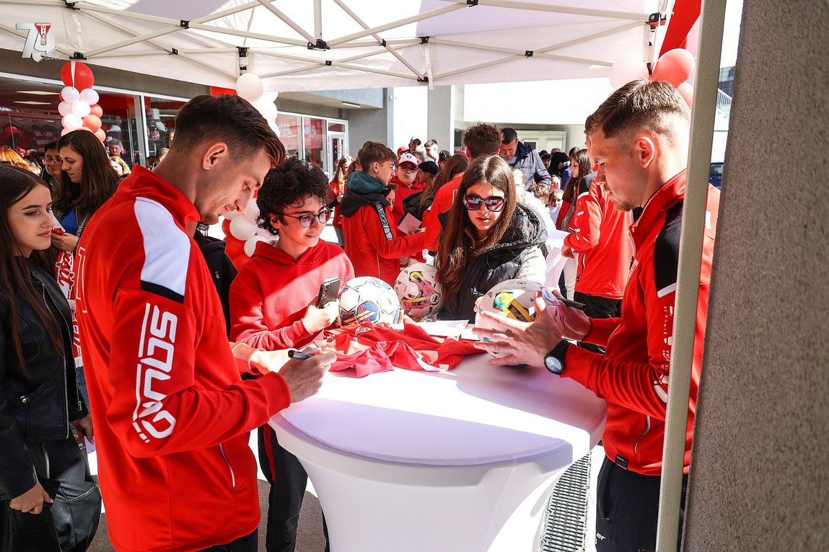 Interviu cu „omul din umbră” » Conduce clubul din Superligă fără să fie președinte, finanțator sau patron: „De foarte mult timp n-a existat o asemenea emulație! Cum prefer să fiu numit? Simplu!”