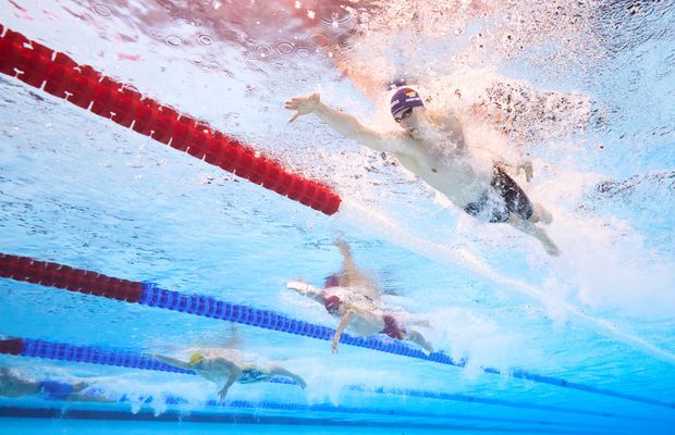 Cel mai vechi record al înotului a căzut » Acum borna care rezistă de cel mai mult timp este în proba pe care o domină David Popovici