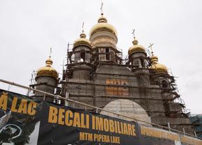 Imagini în premieră din biserica ridicată de Gigi Becali: „Doar altarul m-a costat 10 milioane de euro” » Când va fi gata edificiul al cărui mozaic se completează cu penseta!