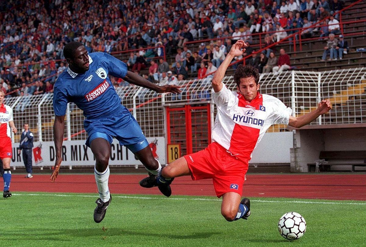 „Barbari, sălbatici, ca-n Epoca de Piatră!” » Cel mai dur meci jucat vreodată de o echipă românească? „De frică, am stat 3-4 ore închiși în vestiar!”