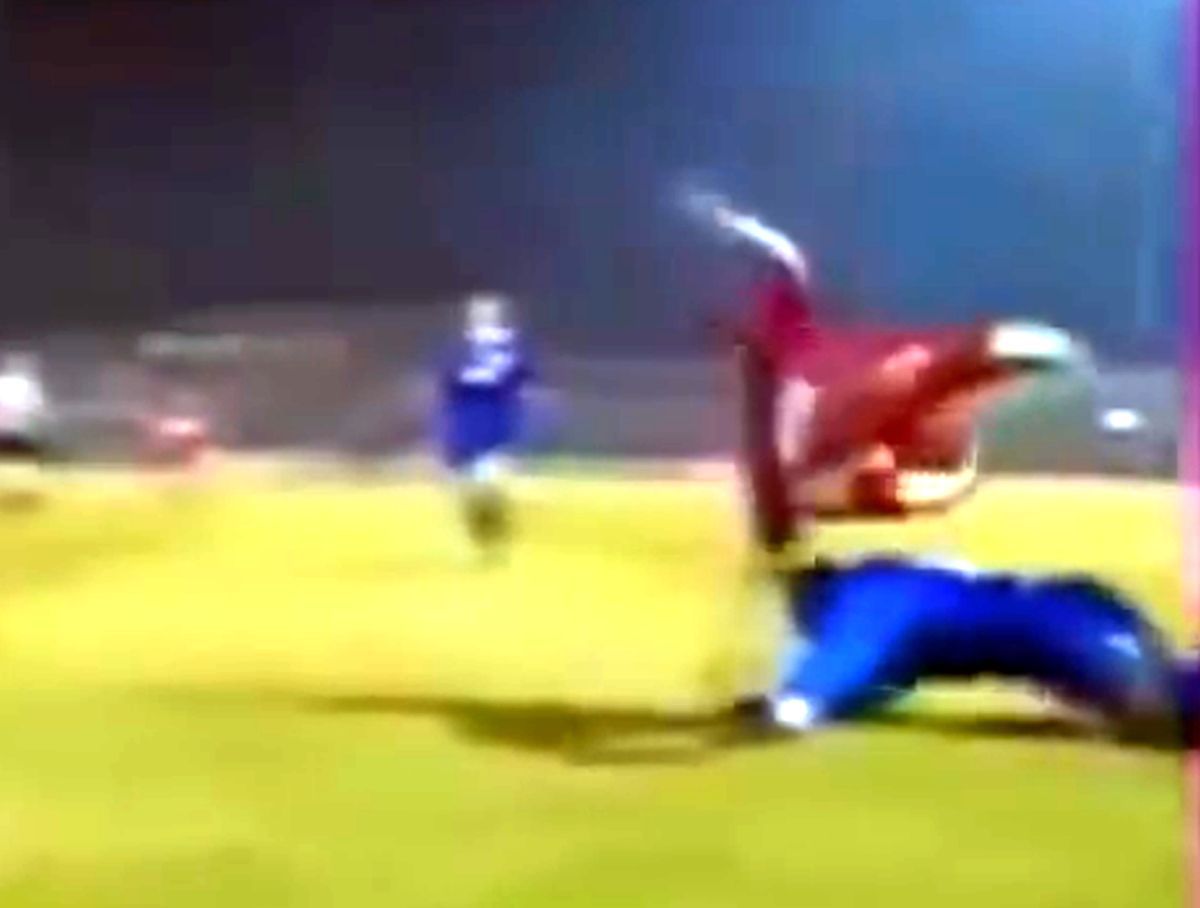 „Barbari, sălbatici, ca-n Epoca de Piatră!” » Cel mai dur meci jucat vreodată de o echipă românească? „De frică, am stat 3-4 ore închiși în vestiar!”