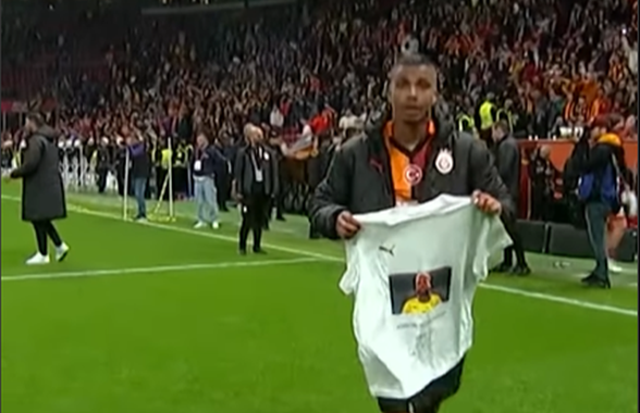 Gest emoționant în memoria lui Aaron Boupendza » Ce a afișat fostul său coleg de la naționala Gabonului