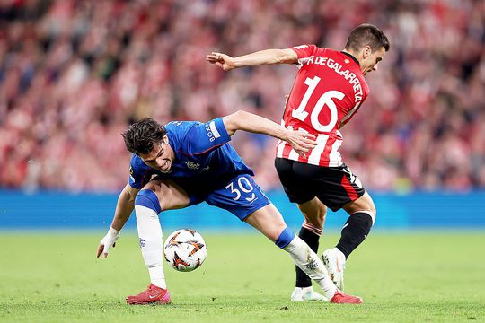 Ianis Hagi, în albastru, pe San Mames // foto: Guliver/gettyimages
