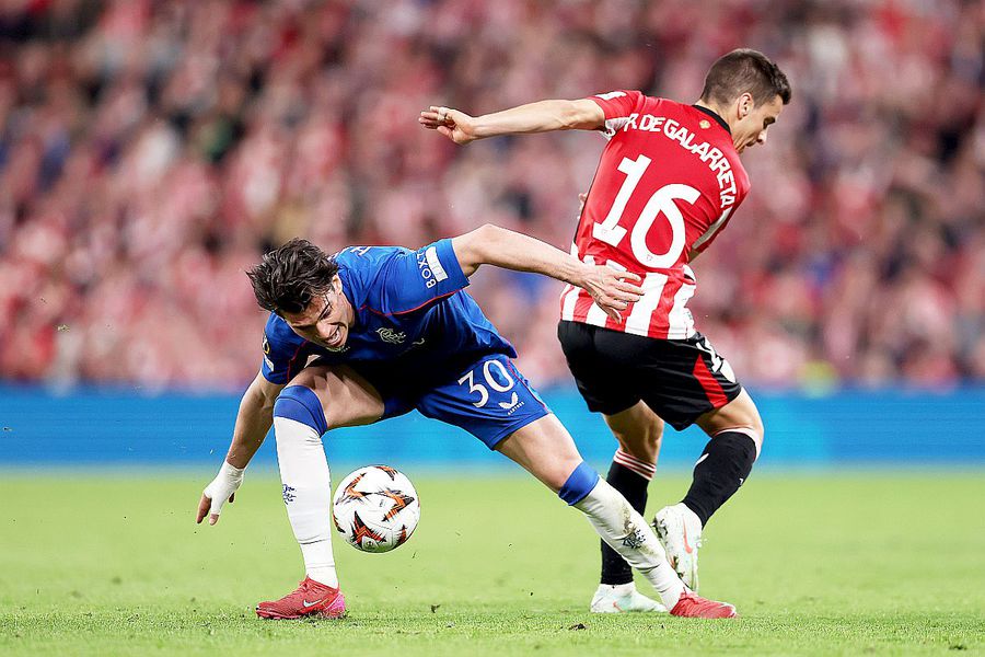 Ianis Hagi, în albastru, pe San Mames // foto: Guliver/gettyimages „De ce parte ești, ca să te bag la apă?” » Basarab Panduru, răspuns direct pentru Ovidiu Ioanițoaia: „Aia este Steaua noastră”