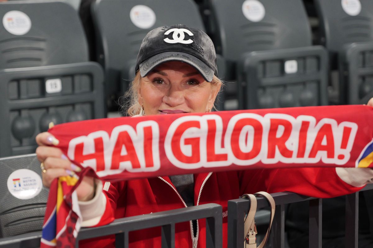 Imagini înainte de Gloria Bistrița - Brest