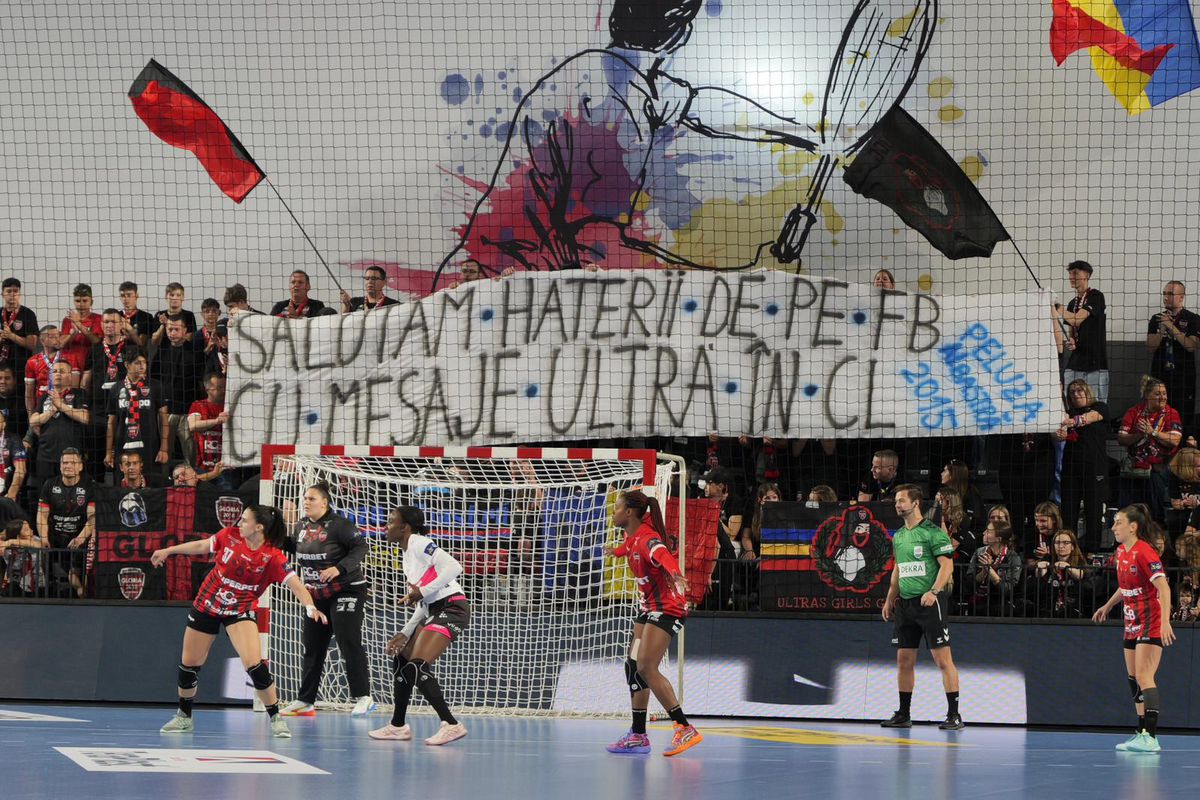 Cum s-a trăit Liga Campionilor la Bistrița: seism în sală, comando pe parchet, fete descălțate, mingi în figură și un antrenor ireal de calm!