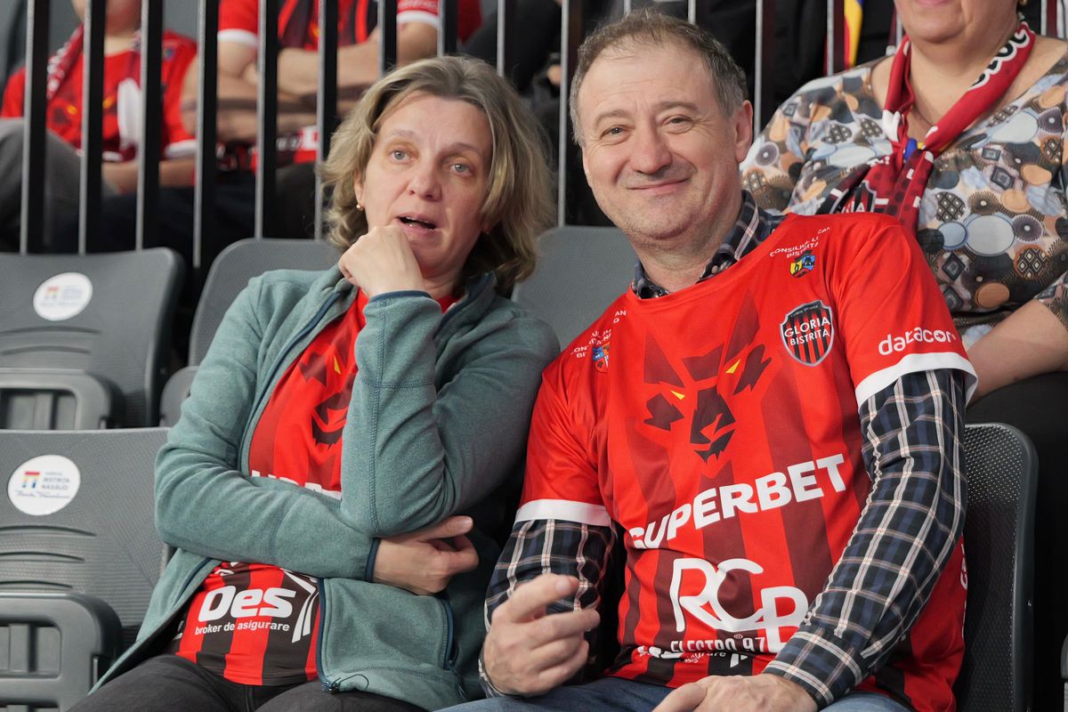 Imagini înainte de Gloria Bistrița - Brest