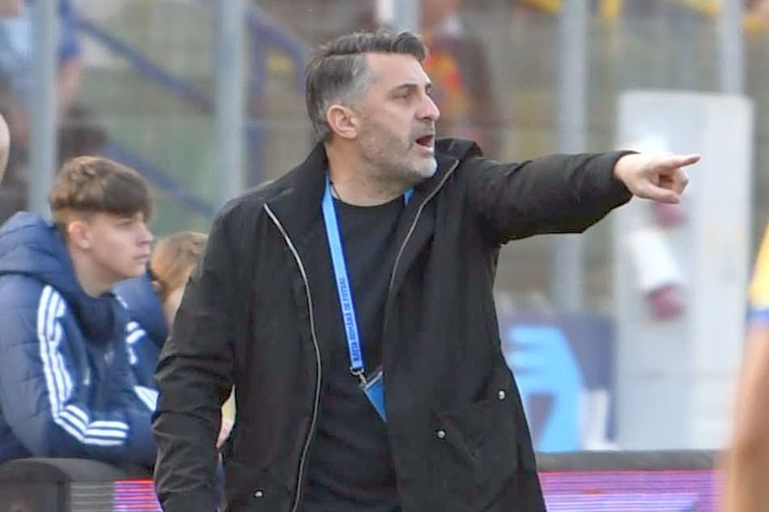 Claudiu Niculescu, antrenorul Unirii Slobozia // FOTO: Facebook @AFC Unirea 04 Slobozia