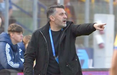 Claudiu Niculescu s-a săturat și acuză: „Suntem prea mici! După două minute, au mers la al 4-lea arbitru”