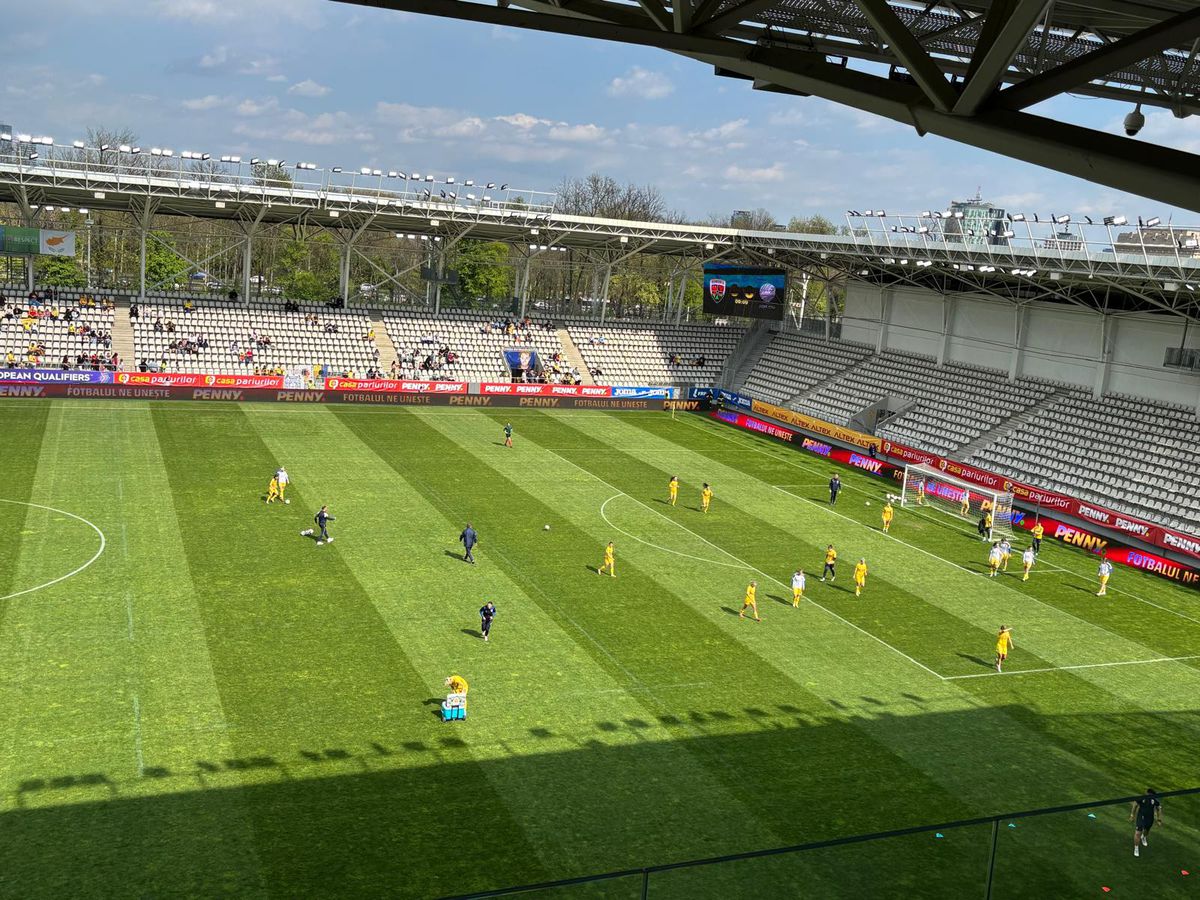 Imagini de pe Arcul de Triumf înainte de România - Cipru la fotbal feminin