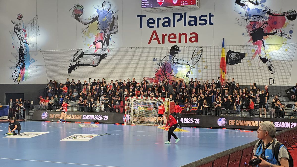 Imagini înainte de Gloria Bistrița - Brest