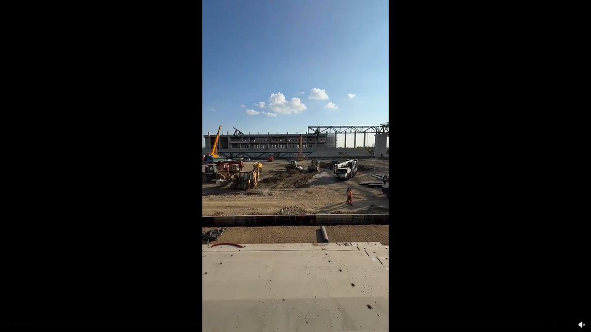 Primarul unui mare oraș din România, anunț de pe șantier: „Stadionul e gata anul acesta”