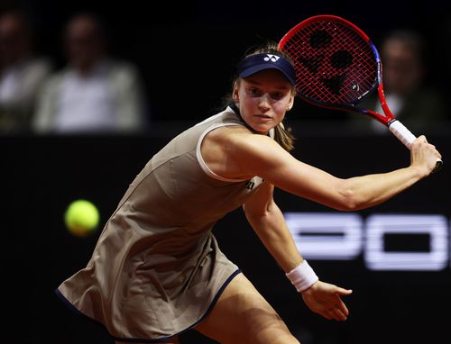 Elena Rybakina în acțiune la Stuttgart  FOTO Guliver/GettyImages