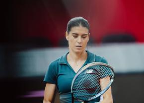 Sorana Cîrstea a dat detalii despre accidentarea care a forțat-o să se retragă înainte de semifinala de la Rouen: „Antrenorii mei și echipa medicală m-au sfătuit să nu joc”