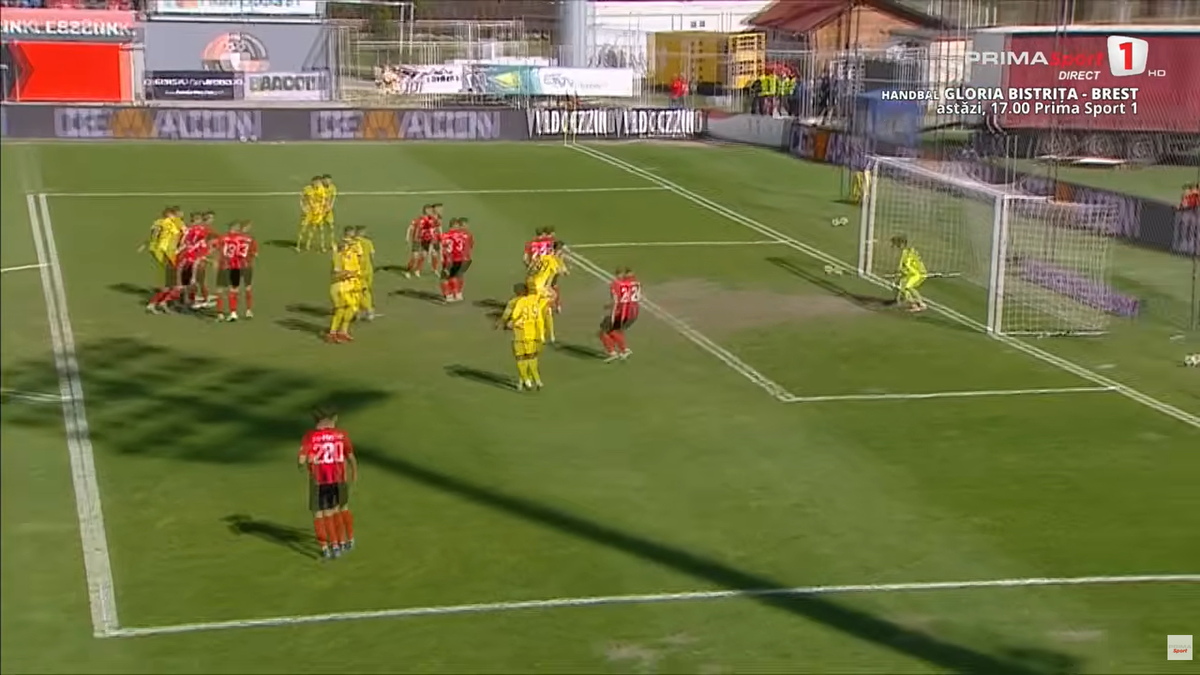 Claudiu Niculescu s-a săturat și acuză: „Suntem prea mici! După două minute, au mers la al 4-lea arbitru”