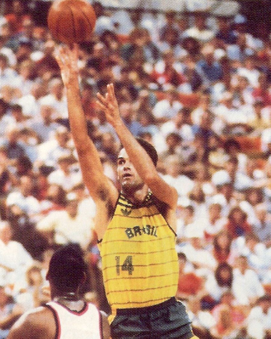 Legendarul baschetbalist Oscar Schmidt, cel mai bun marcator din istoria Campionatului Mondial și a Jocurilor Olimpice, a decedat la 68 de ani