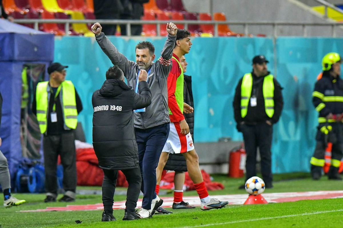 Imagini de la finalul meciului Dinamo - U Cluj