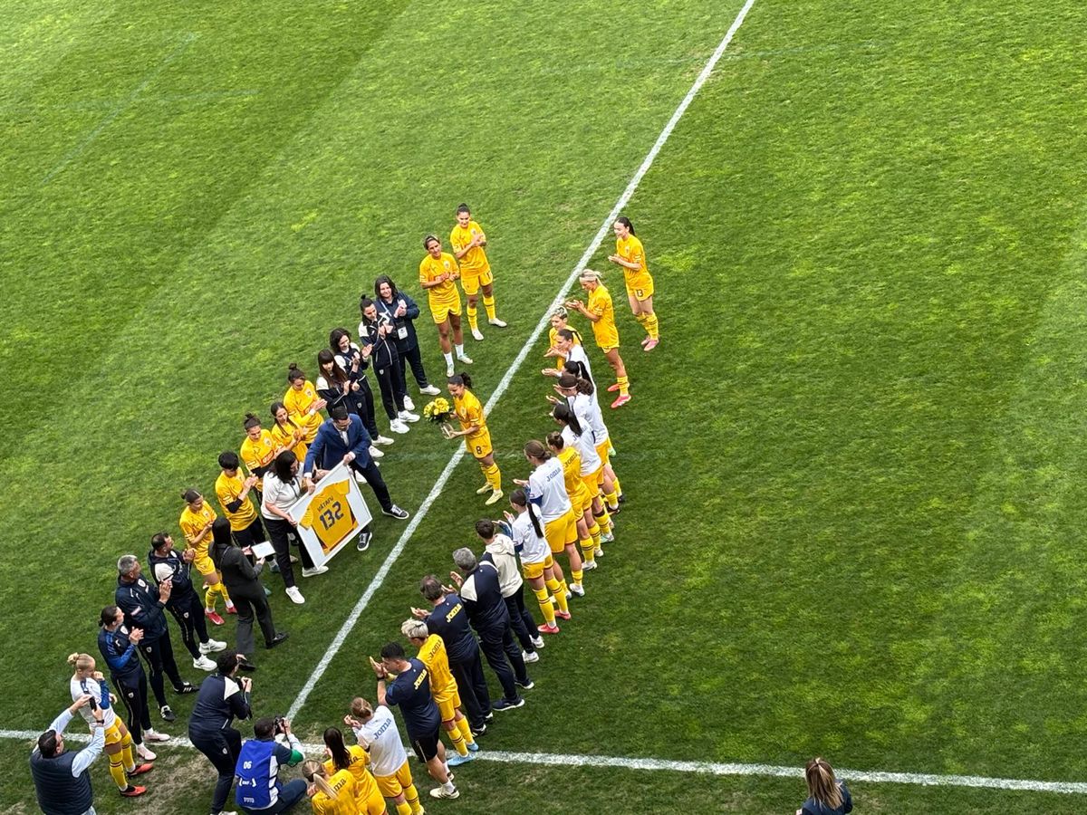 Imagini de pe Arcul de Triumf înainte de România - Cipru la fotbal feminin