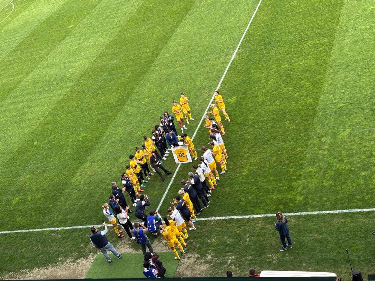 Imagini de pe Arcul de Triumf înainte de România - Cipru la fotbal feminin