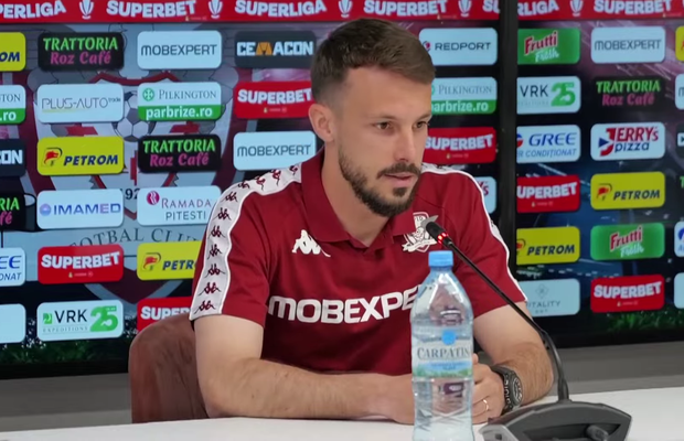 Jakub Hromada, înainte de Craiova - Rapid: „Este ultima șansă de a spera la titlu”