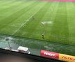 Imagini neconvenționale! Probleme grave la stadionul de 37 de milioane: meci întrerupt două ore » Aici va juca Dinamo în play-off